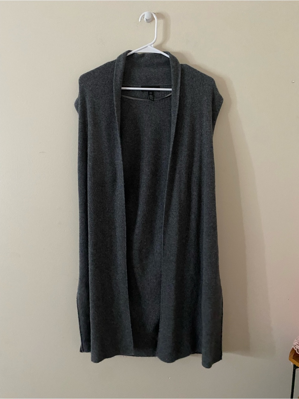 Halogen Cashmere Gray Open-Front Long Cardigan Vest